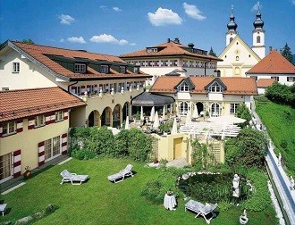 Residenz Heinz Winkler ***** in Aschau im Chiemgau - das exklusive 5 Sterne Gourmethotel in Oberbayern für Entspannung und Luxus pur in Bayern