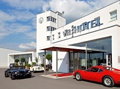 V 8 Hotel **** - das 4 Sterne Design- und Themenhotel in der Motorworldregion Stuttgart 